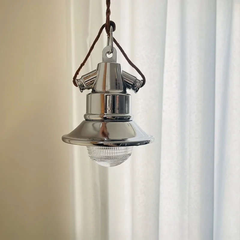 Bauhaus Retro Indus…