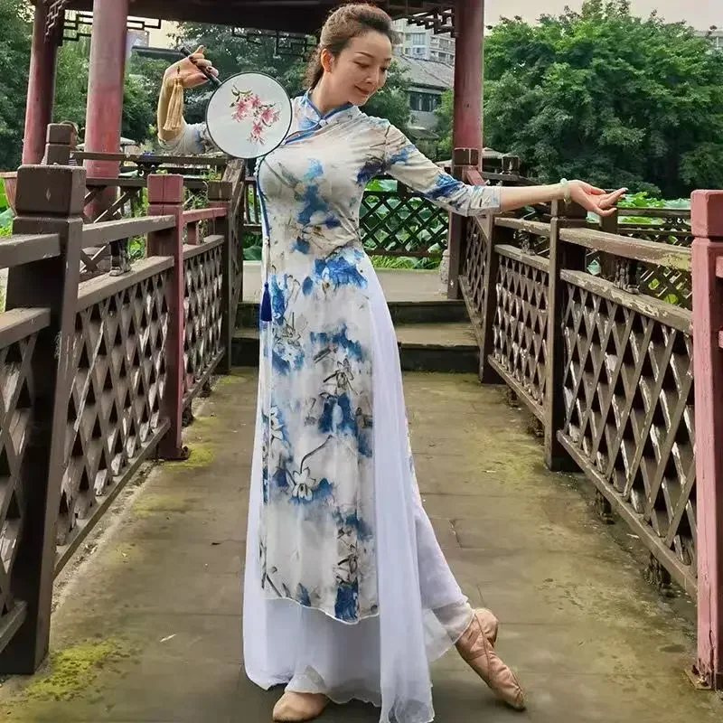 สไตล์จีนคลาสสิกเต้นรํา Cheongsam Elegant Elastic Top Dance Gauze ฝึกชาติพันธุ์ประสิทธิภาพ 3 ชิ้น