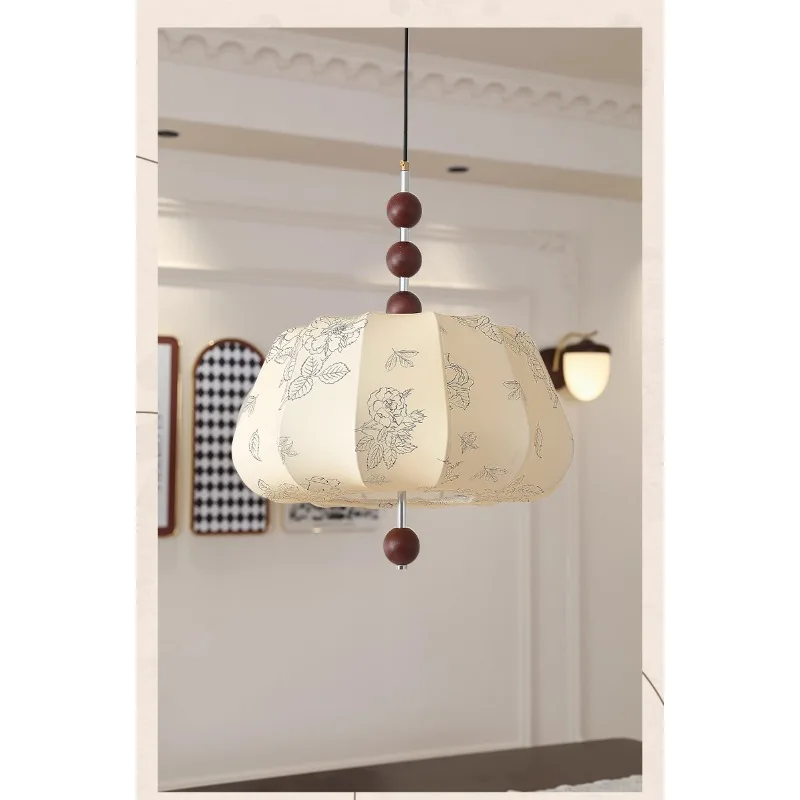 

French medieval restaurant fabric chandelier retro warm pattern solid wood bedroom study cloakroom bar chestnut lamp