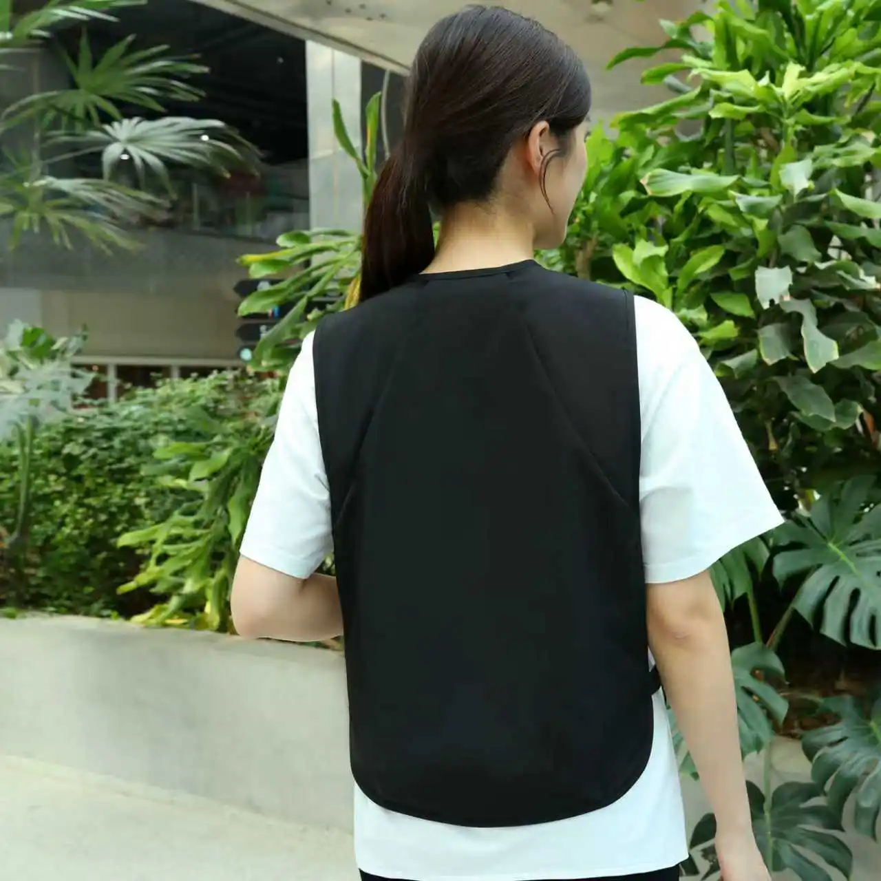 Zipper Type Work Vest Super Light and Loose in Summer for Outdoor Work Trips Front and Back Wear for Fishing and Hiking Photogra