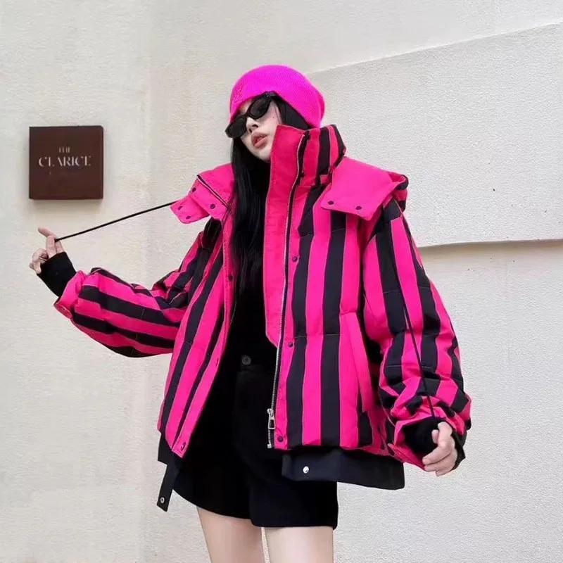 

Зимний теплый женский пуховик высокого качества 2025, новая мода, белый утиный пух с капюшоном и полосками, элегантный женский пуховик H654