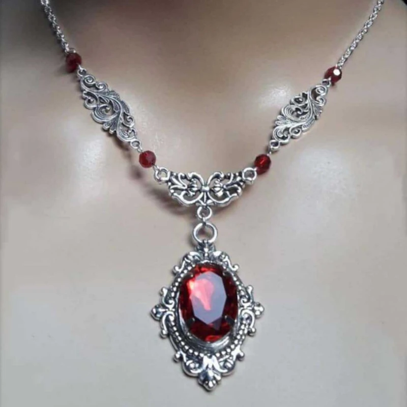 Retro Victorian Style Red Rhinestone Necklace Ornate Carved Gem Pendant Necklace Dark Aesthetic Wedding Cosplay Jewelry Gift