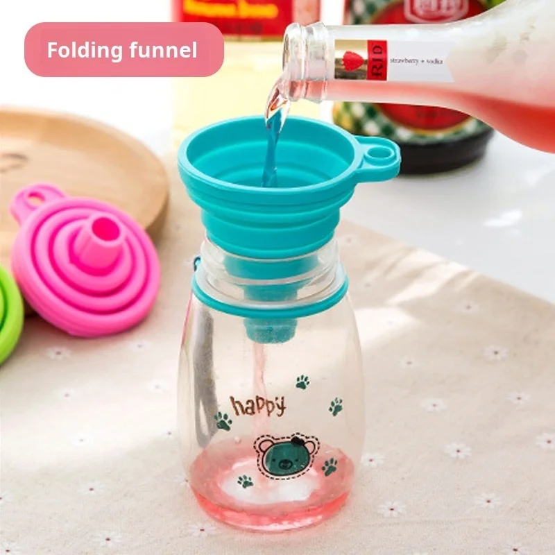 Creative multi-purpose car silicone funnel folding retractable long neck household kitchen oil drain liquid dispensing fan round