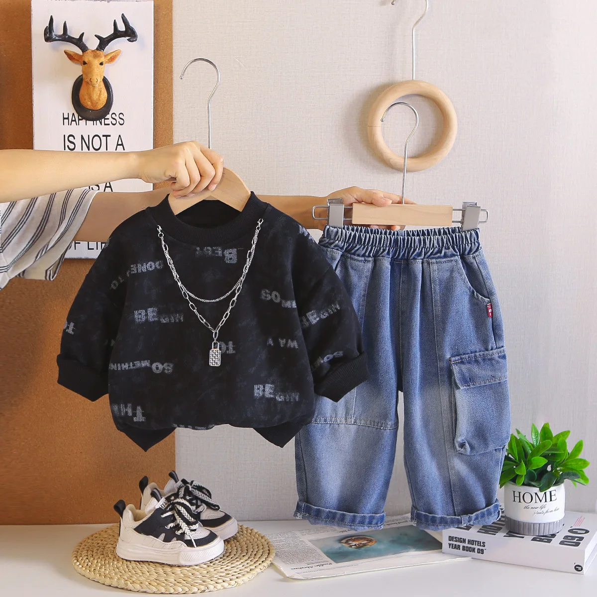 Boys Fall Outfits Kids Clothes 2026 Korean Fashion Letter Printed Long Sleeve Sweatshirt and Pants Two Piece Set Children's Suit