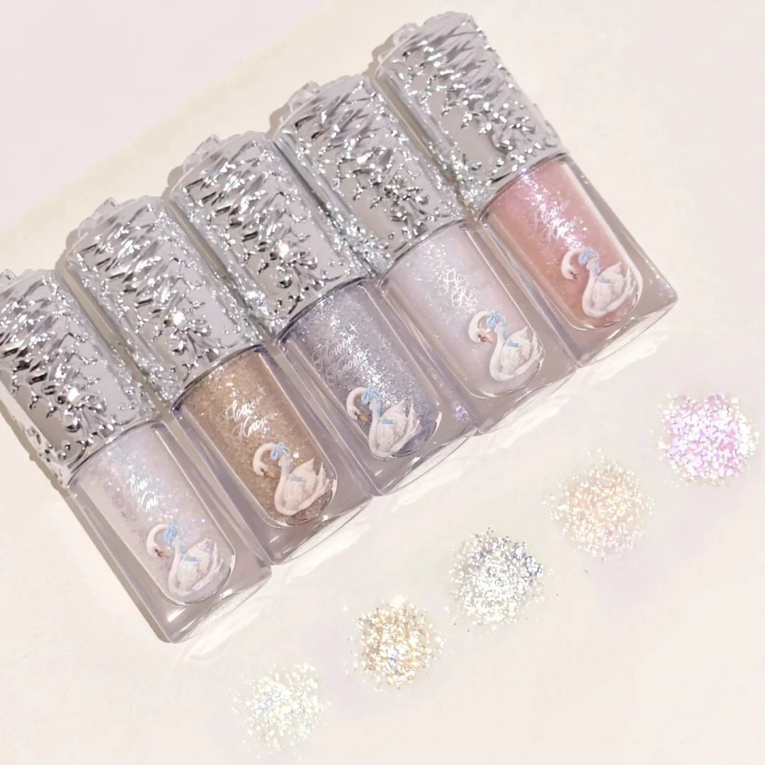 

Flower Knows Swan Ballet Series Liquid Eye Shadow Pearlescent Fine Shiner Fine Sparkling Sequins 4g Eye Makeup