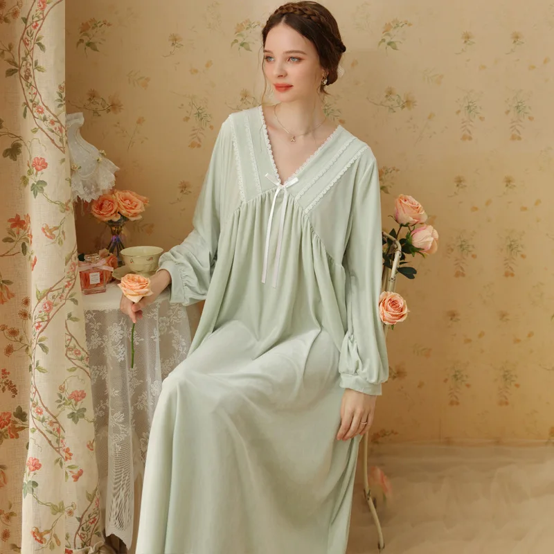

Autumn Winter Retro Nightgown Women V-neck Velvet Home Wear Lace Princess Pajamas Sweet Long Sleeve Sleepwear Loose Loungewear