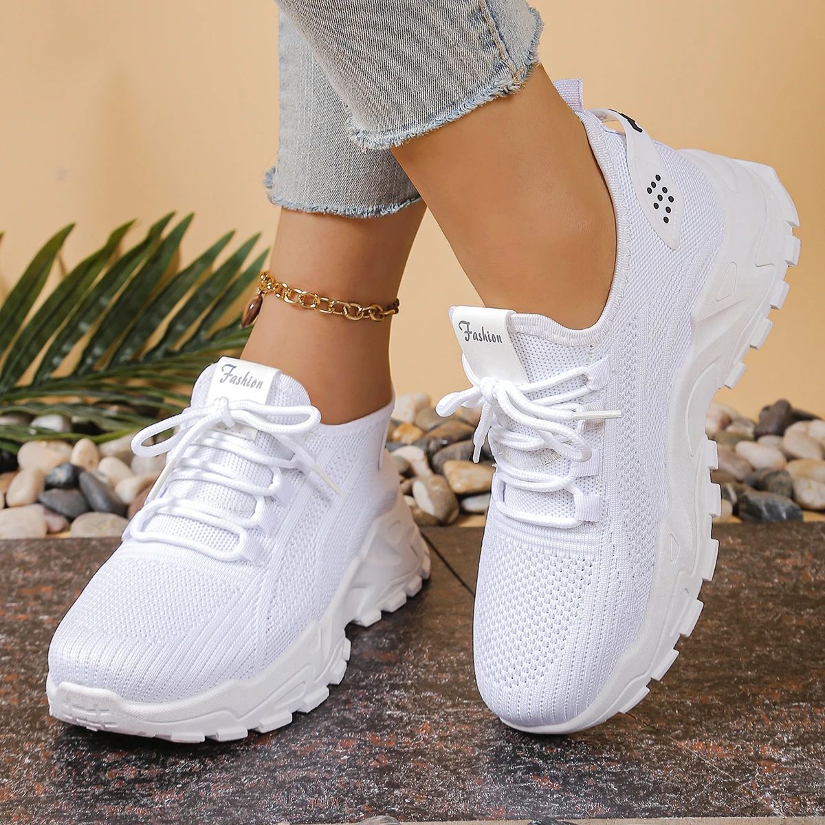 Women's casual shoes, trendy and versatile, mesh, breathable, soft-soled, lace-up casual sports shoes