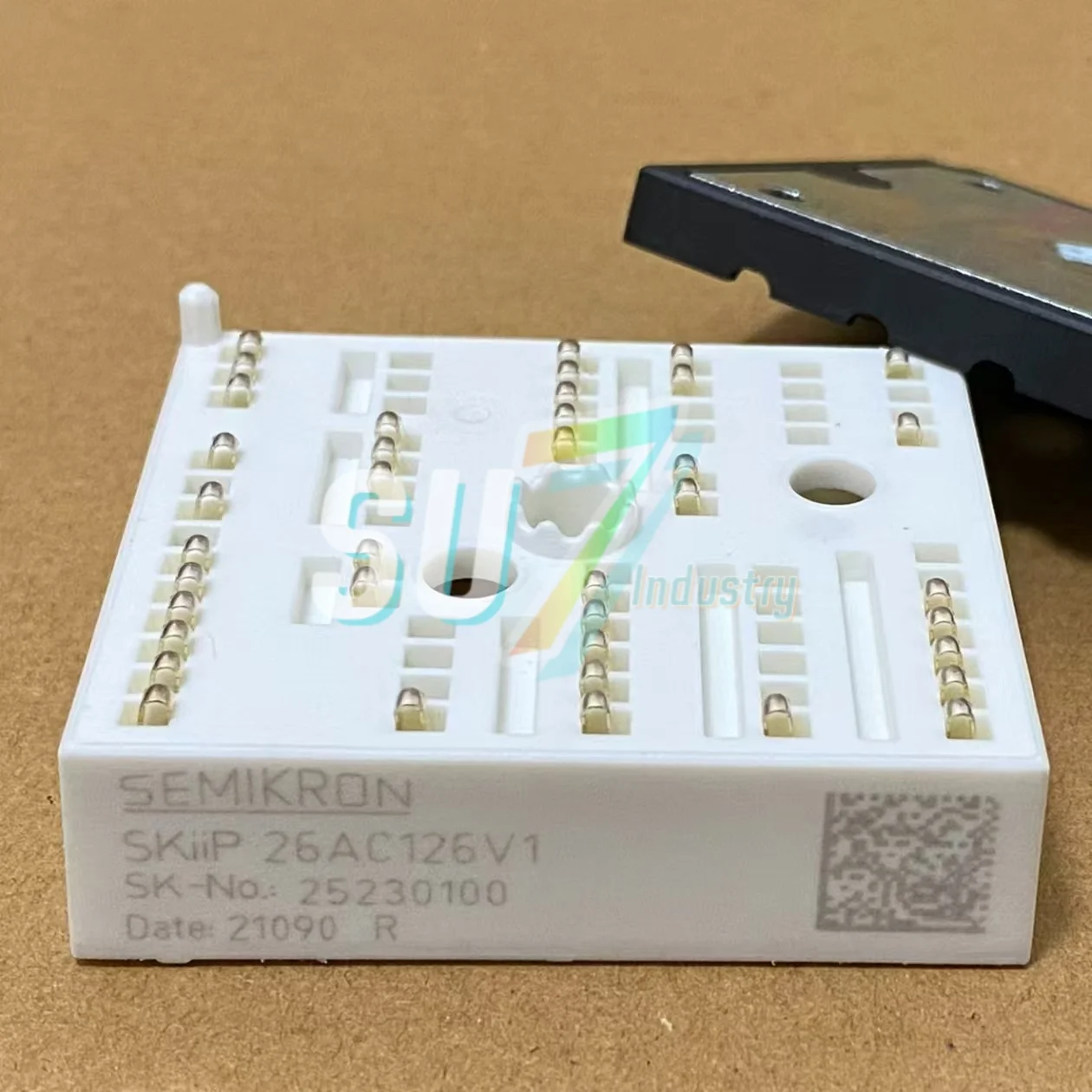 

новый оригинальный модуль IGBT SKIIP24AC126V1 SKIIP26AC126V1