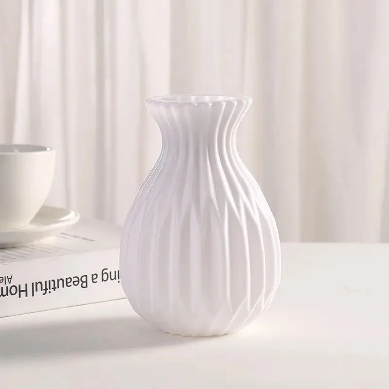 Modern White Decorative Vase 3