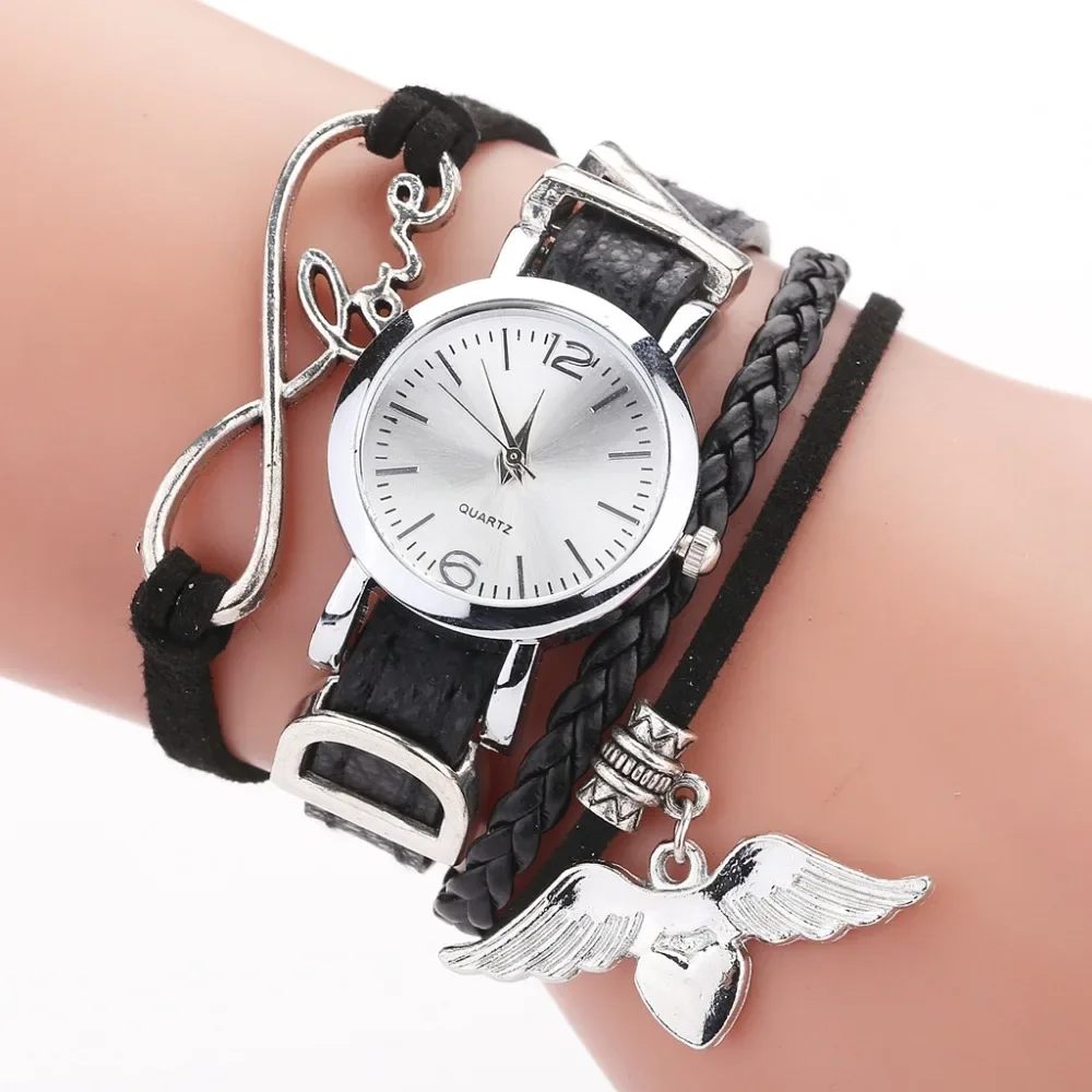 

2024 Fashion Watches for Women Luxury Silver Heart Pendant Leather Belt Quartz Clock Ladies Wrist Watch Quartz Wristwatches