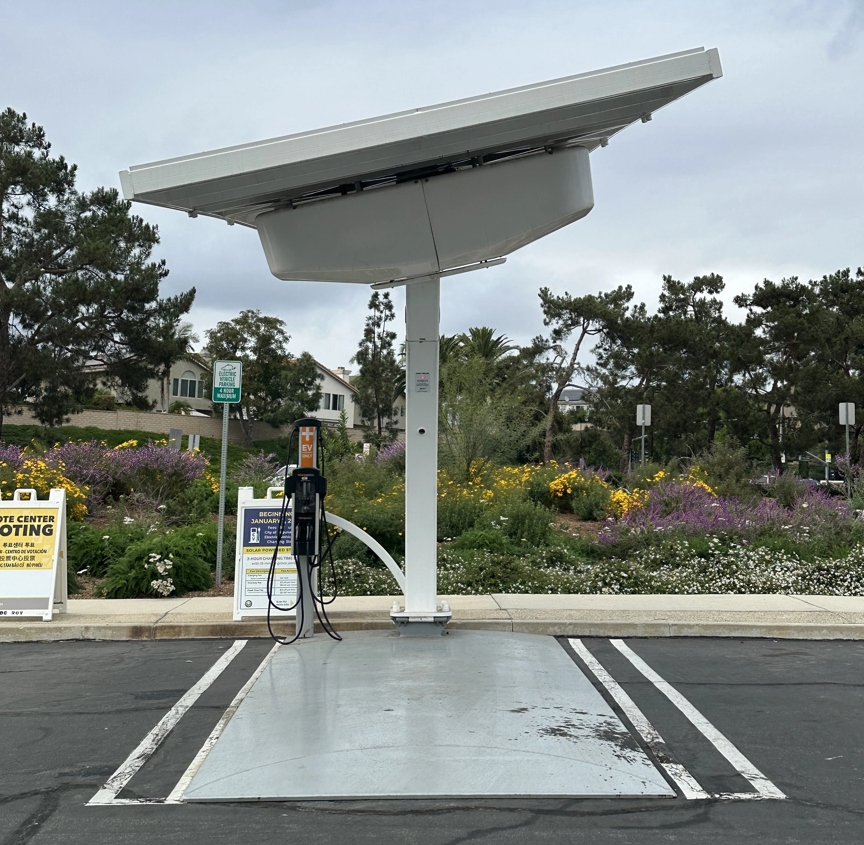Hybrid Solar Panel Microgrid EV Charging System Monocrystalline Silicon Lithium Ion Modular Storage MPPT Controller Commercial