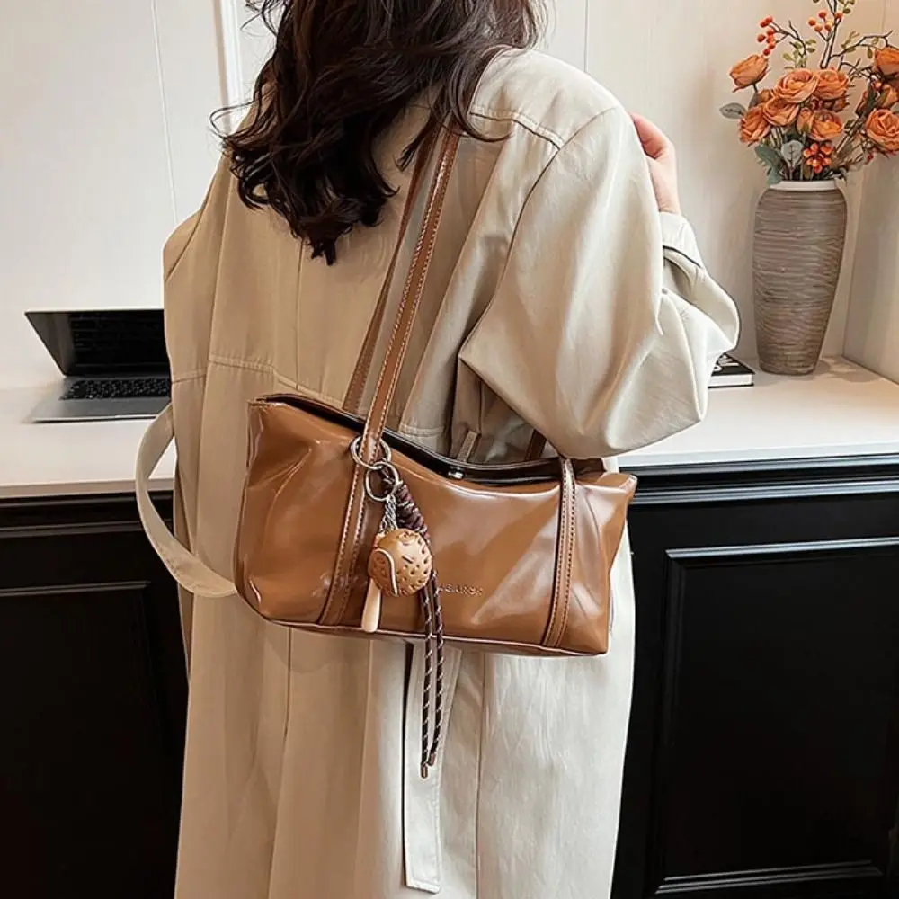 

Korean Style Boston Pillow Bag Solid Color with Pendant Retro Underarm Bag Commuting Minority Design Vintage Shoulder Bag Party