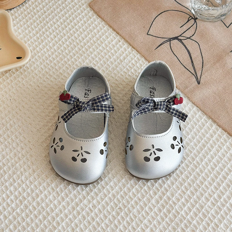 2026 Kids'Casual Shoes Sandals PU Leather Cut-Out Spring Shoes For Girls Soft Bottom Breathable Off White Silver Size 23-34