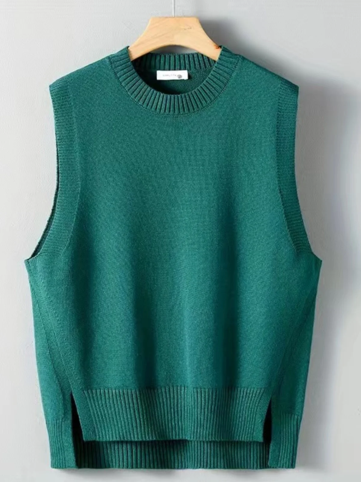 Autumn Winter New Men's Casual Knitted Sweater Vest Bottom Split Design Pure Color Leisure Fashion Youthful Style round Neck