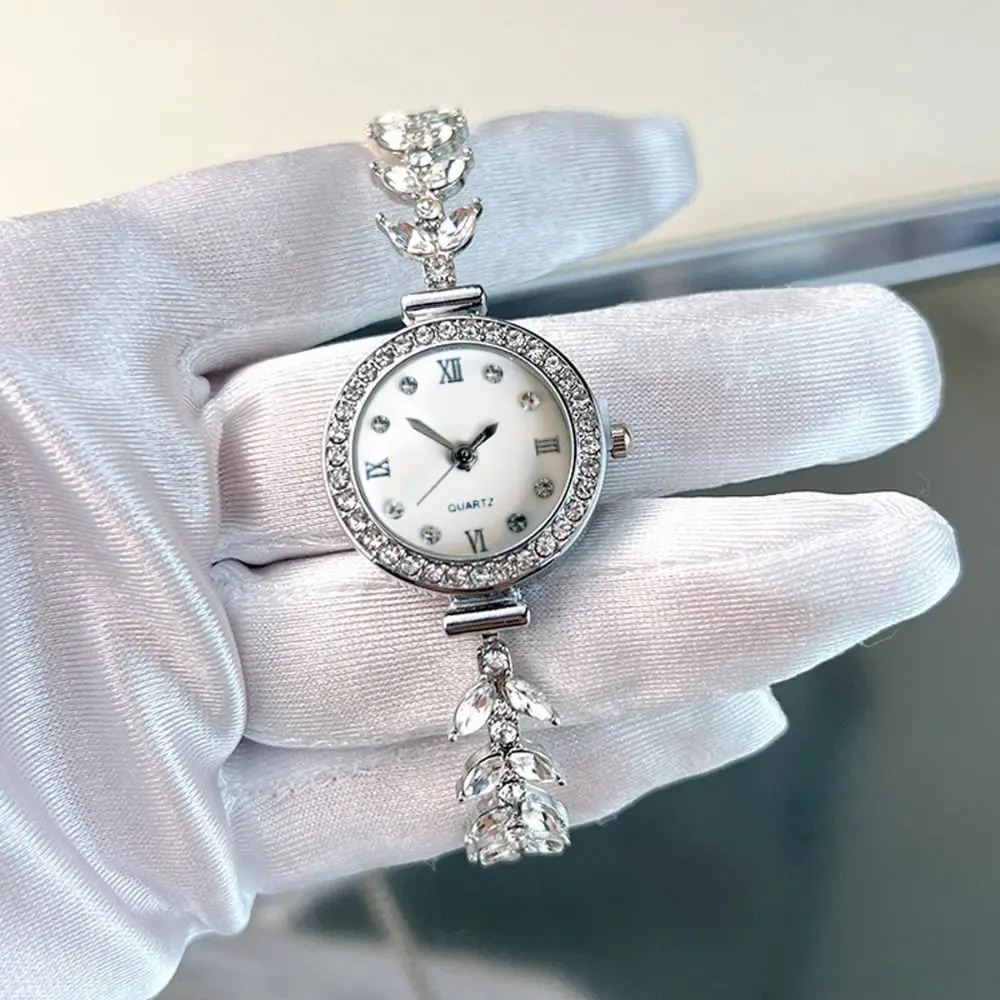Модные кварцевые часы из нержавеющей стали, кварцевые женские наручные часы со складной пряжкой, простые женские часы-русалка со стразами