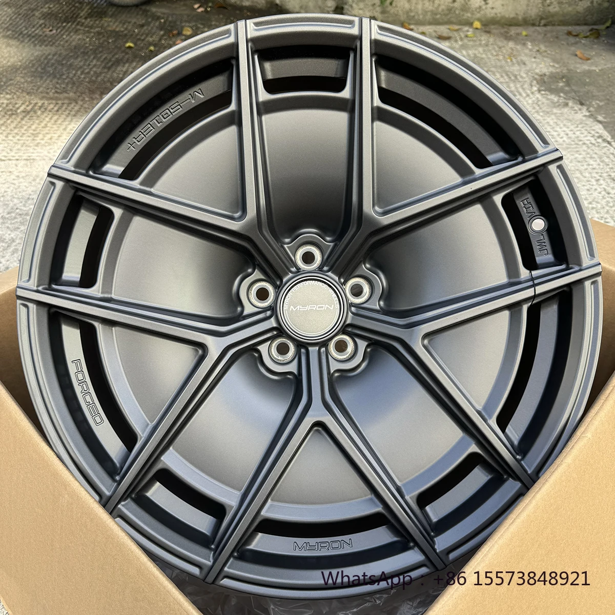 

Wholesale Custom Forged Wheel Hub 20-26 Inches Bright White Coated Aluminum Alloy 35mm 30mm 15mm ET 40mm 25mm PCD New Condition