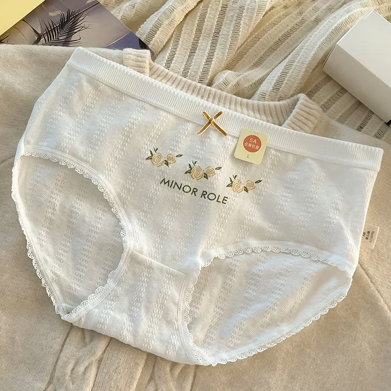

SP & CITY, хлопковое женское нижнее белье с цветочной вышивкой, дышащие кружевные милые трусики со средней талией, студенческие удобные повседневные трусы с милым бантом