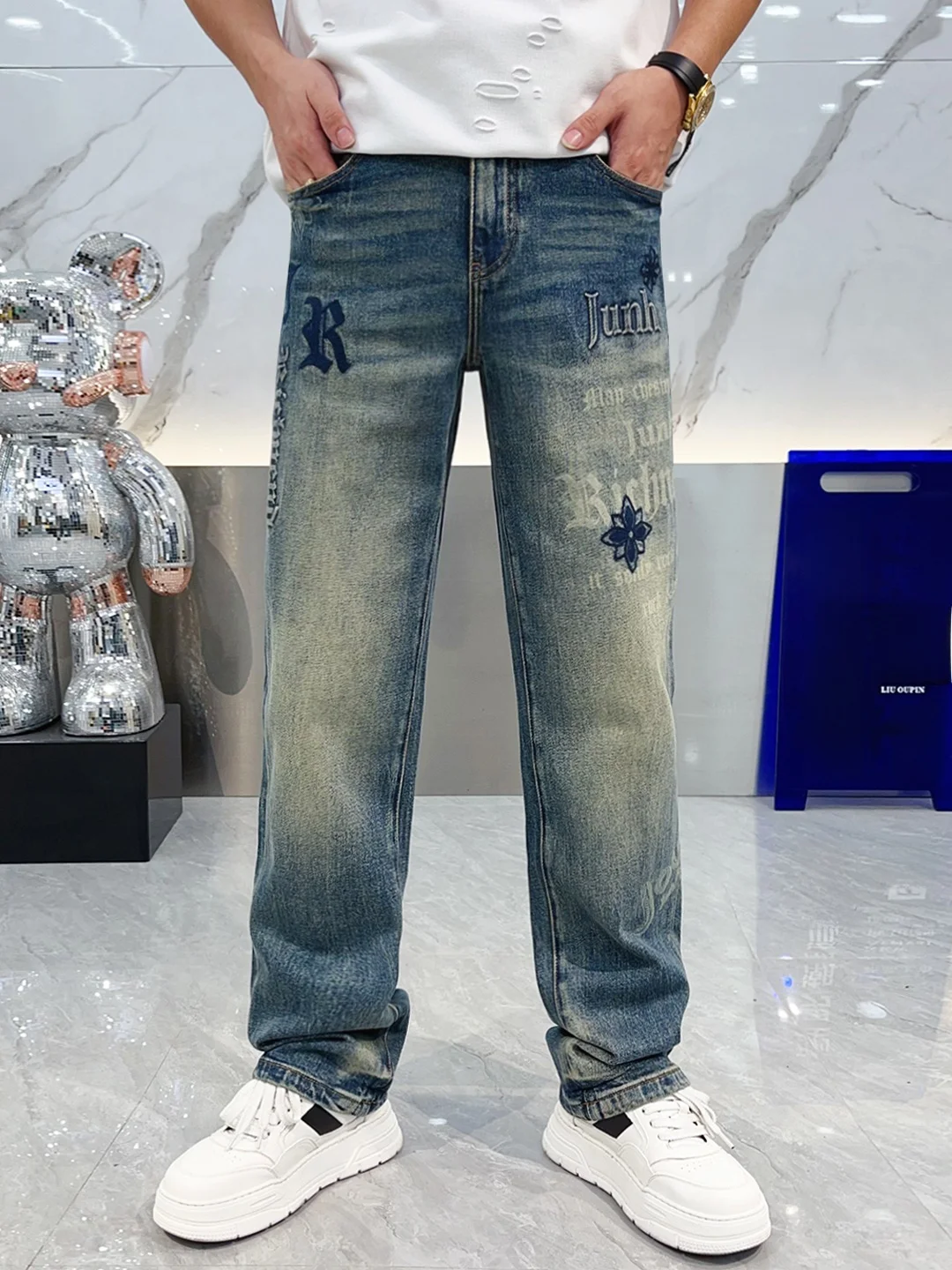 

Retro Embroidered Straight Leg Men's Jeans Autumn Winter Fashion Trendy Letter Print Wide Leg Pants Casual Comfortable Fit