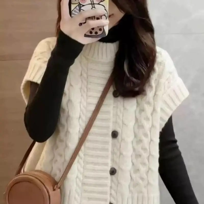 2026autumn Newwomen Clothing Single Breasted Street Style Super Beautiful Fashion Versatile Lazy Unique Design Sense Knittedvest