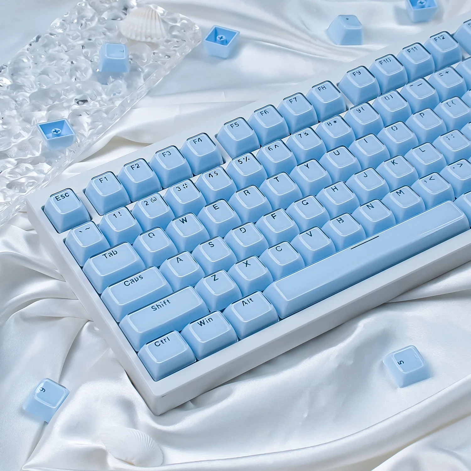 

Ailice Crystal Light Blue Keycaps Translucent Jelly PC Key Caps Cute Keycaps MDA Profile Keycap for Made68 Mad68 Wooting 60