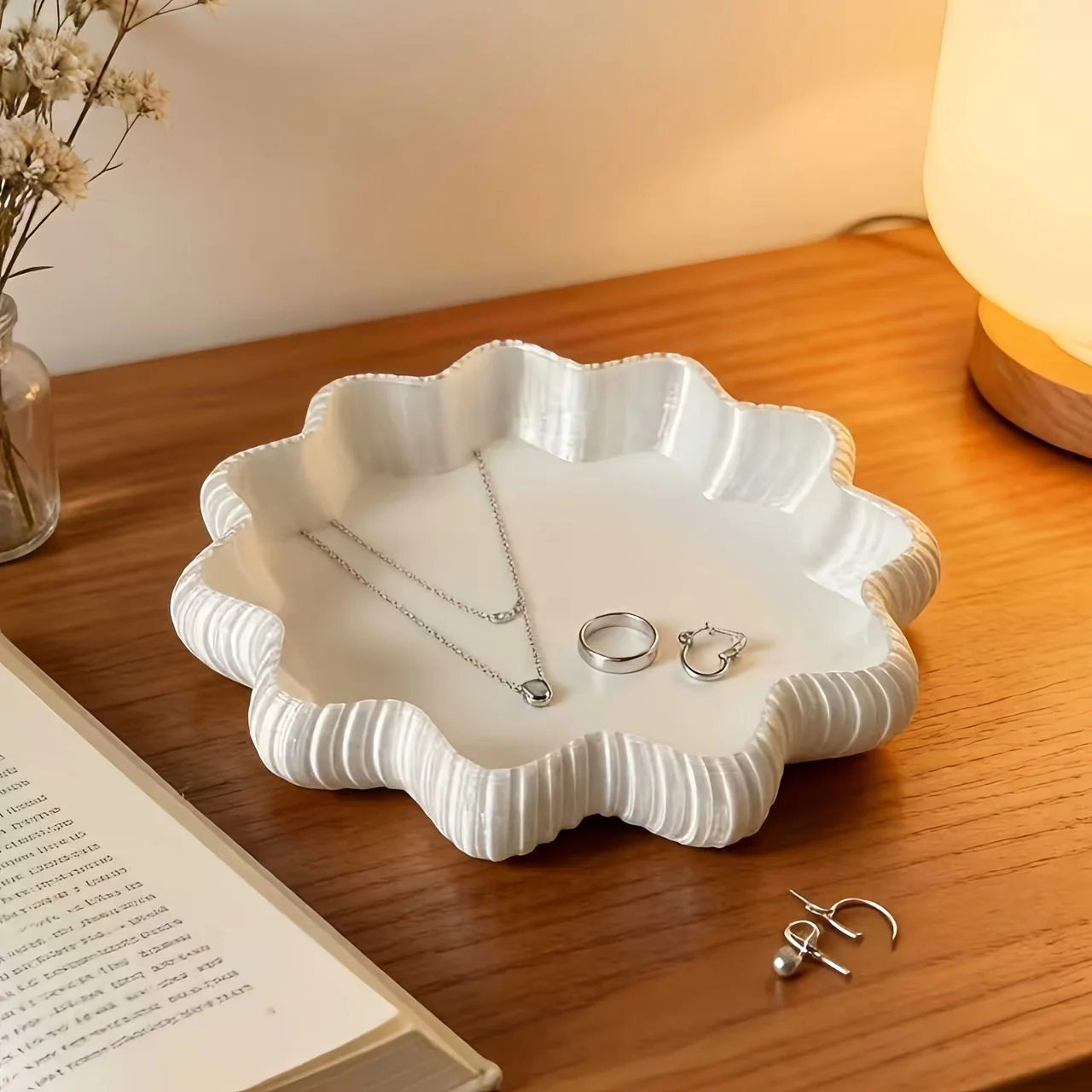 Multipurpose Nordic Octagonal Decor Tray Horseshoe Wavy Edge Jewelry Cosmetic Storage Dish For Bedroom Vanity Tabletop