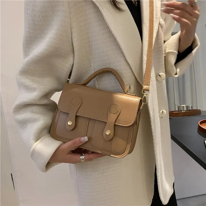 2025 Spring New Fashion Casual Small Bag Female Crossbody Simple Retro Postman Small Square Bag Handbag