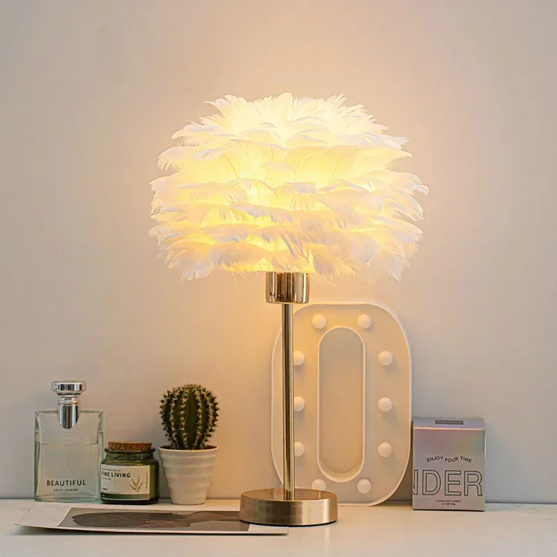 

Nice Nice Nordic Feather Table Lamp Romantic Bedside Lamp Study Bedroom Decoration Atmosphere Night Lights