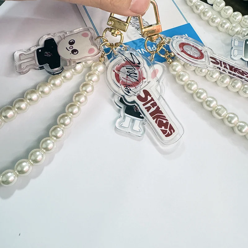 

SKZOO Stray Kids новый кулон из бисера, двусторонний акрил, подвеска-ключ для рюкзака, детский подарок на день рождения и праздник для пары