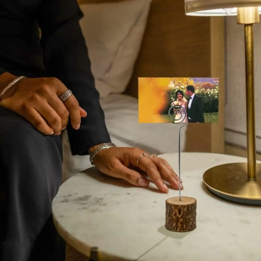 

With Swirl Wire Bark Memo Holder Stand Picture Photo Table Number Name Sign Wooden Messege Memo Clip Holders Desk Ornaments