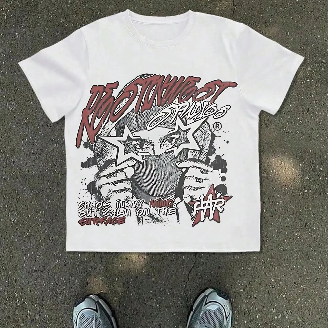 Men'S New T-Shirt Featuring A White Base with Street Graffiti-Style Masked Character Prints, Adorned with Star Decorations