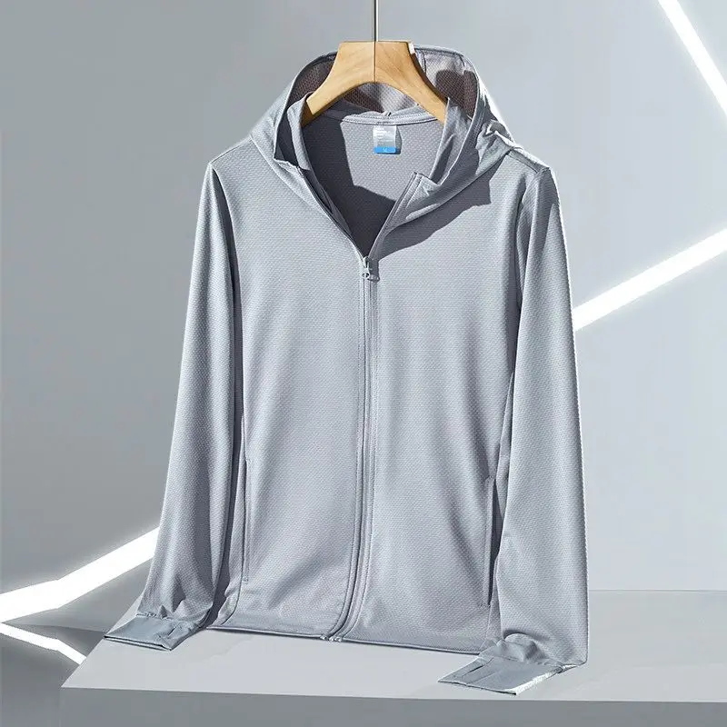 

Summer Ice Silk Jackets Men Windbreaker Coats Female Sunscreen Wearing Ultrathin Hooded Cycling Fishing Clothing Male Top W136