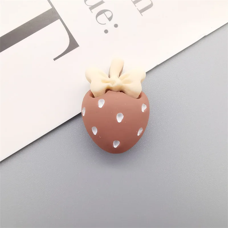 10Pcs Cream Color Strawberries Resin DIY Shoes Hat Icebox Barrette Mobile Phone Case Scrapbook Cream Glue Flat Back Resin