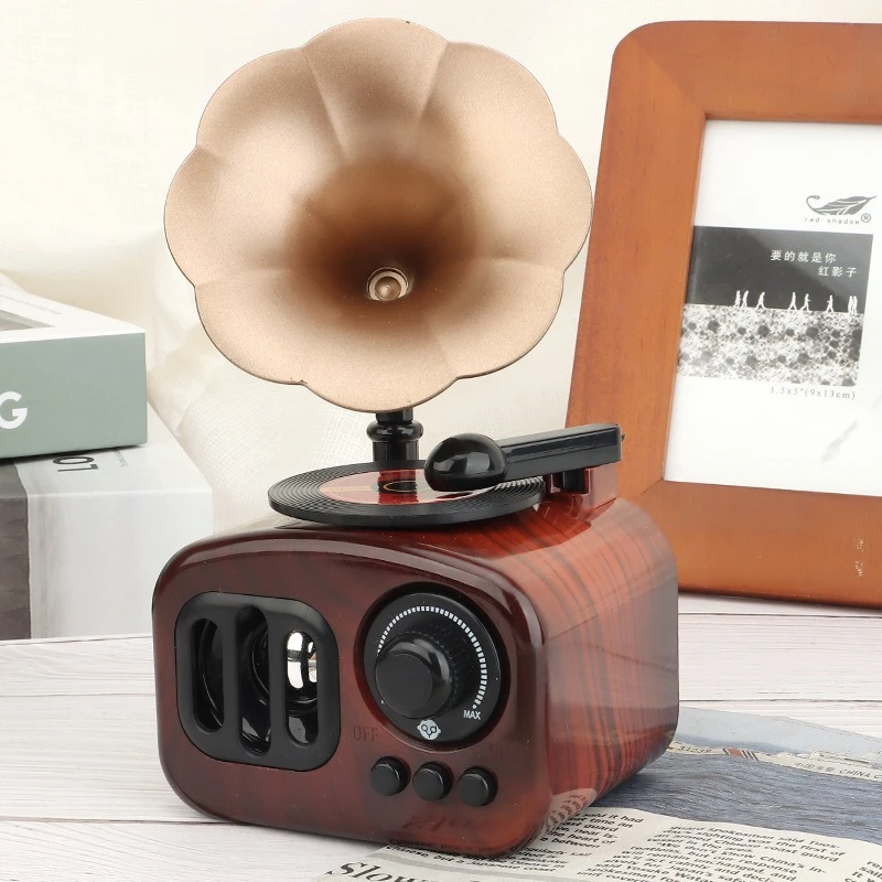 Vintage Gramophone Nostalgic Music Box Home Decoration Music Box Coffee Shop Atmosphere Wine Cabinet Decoration Creative Gifts