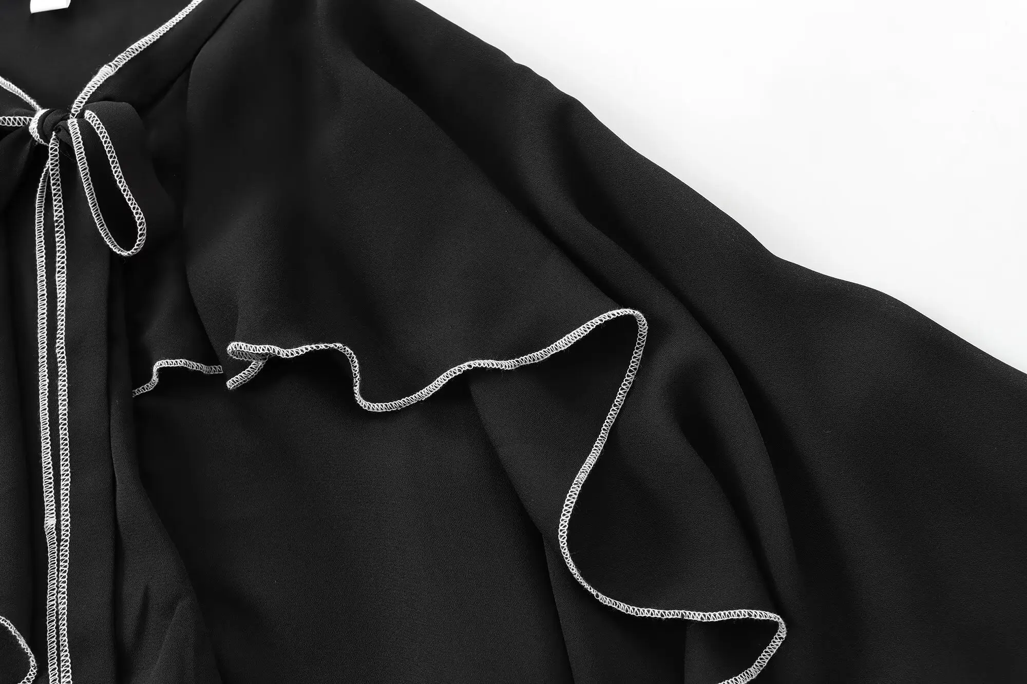 Jenny&Dave Minimalist White Border Black Shirt Color Blocking Cascading Ruffles Casual shirt Blouse Women Pullover Tops
