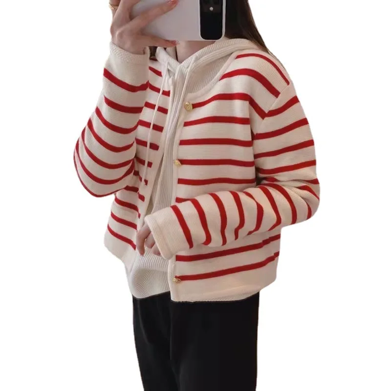 

2023 Autumn/Winter New Sweet Short Contrast Stripe Soft Glutinous Knitwear Coat Top Women's Sweater Cardigan