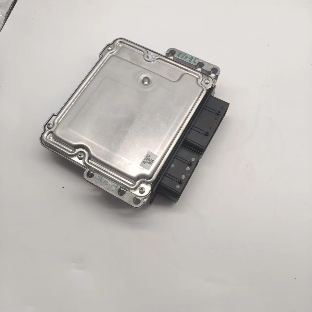 High Quality  MED17.4.4  0261S10946 0261 S10 946  Electronic Control Module ECU for peugeot
