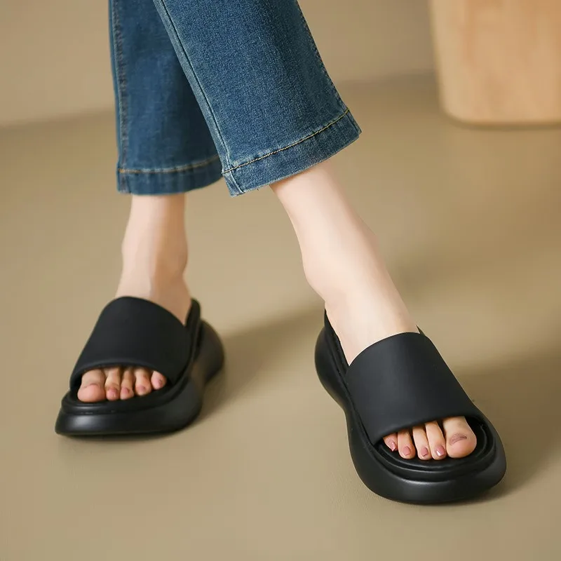 

НОВЫЕ женские слипоны на толстой подошве, летняя уличная одежда, весенние новые универсальные стильные повседневные сандалии на платформе Женская Обувь