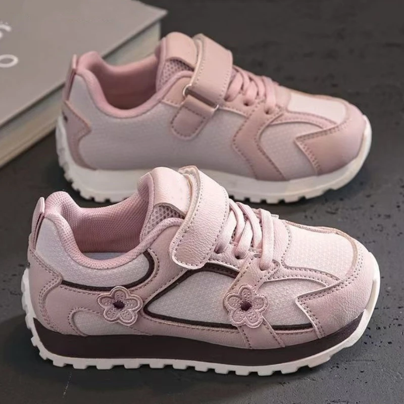 Spring Child Sports Shoe 2026new Korean Version Child Soft Sole Shoe Casual Girl Lightweight Travel Walking Campus Student Shoe
