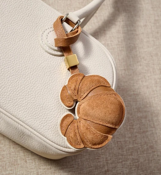 Croissant-style bread genuine leather handmade cute bag charm pendant keychain decoration simple gift