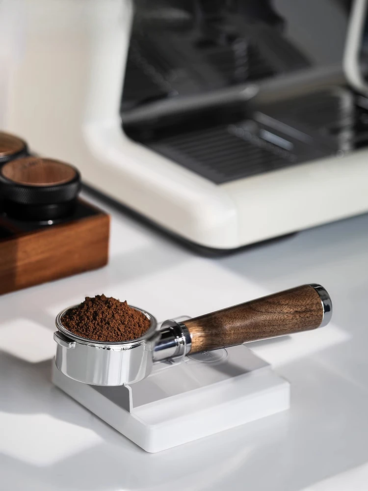 MHW-3 ボンバーイタリアコーヒーマシン用底ハンドル修正なし 51/54/58 ミリメートルクルミ材ハンドル