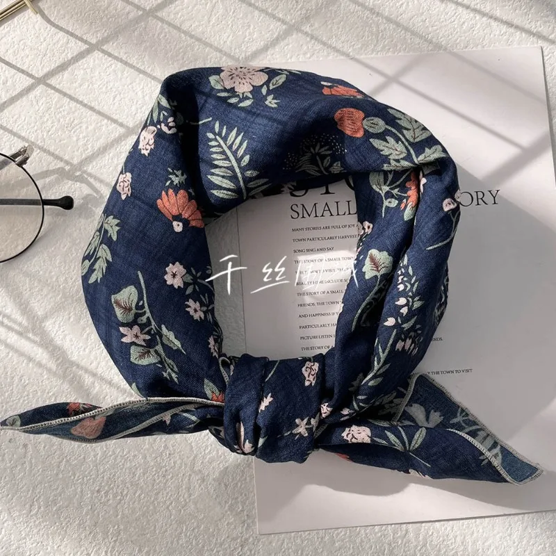 Seidenschal, klein, quadratisch, für Damen, Baumwolle und Leinen, frisch, kleines Blumen, verschlüsselt, dekorativ, Retro-Stirnband, koreanische Version, exquisit