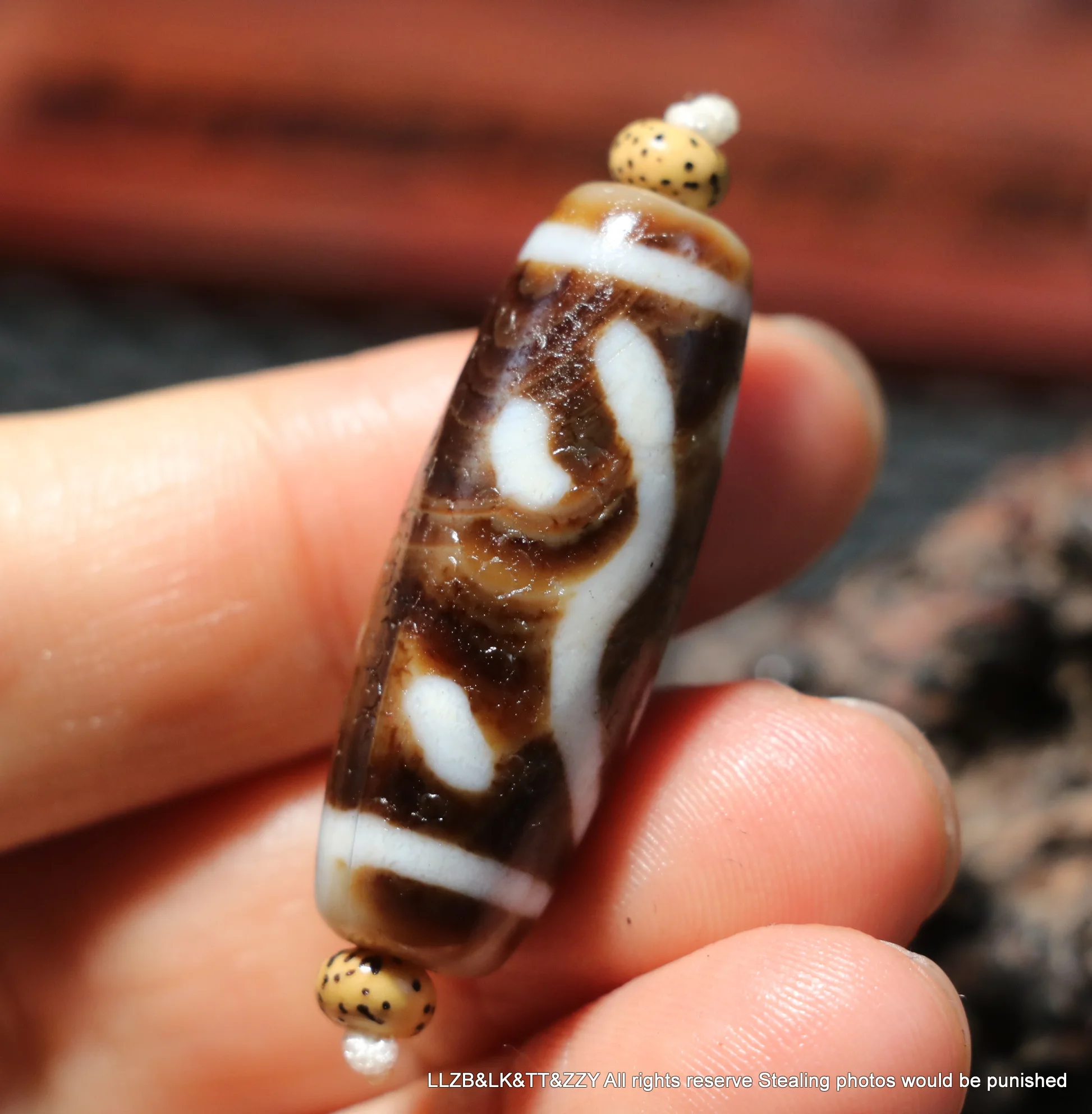 

UPD0514A1 Magic Power Tibetan Oily Old Agate Abstract Water Word dZi Bead Amulet 5A Timestown Precious Gem Jewelry