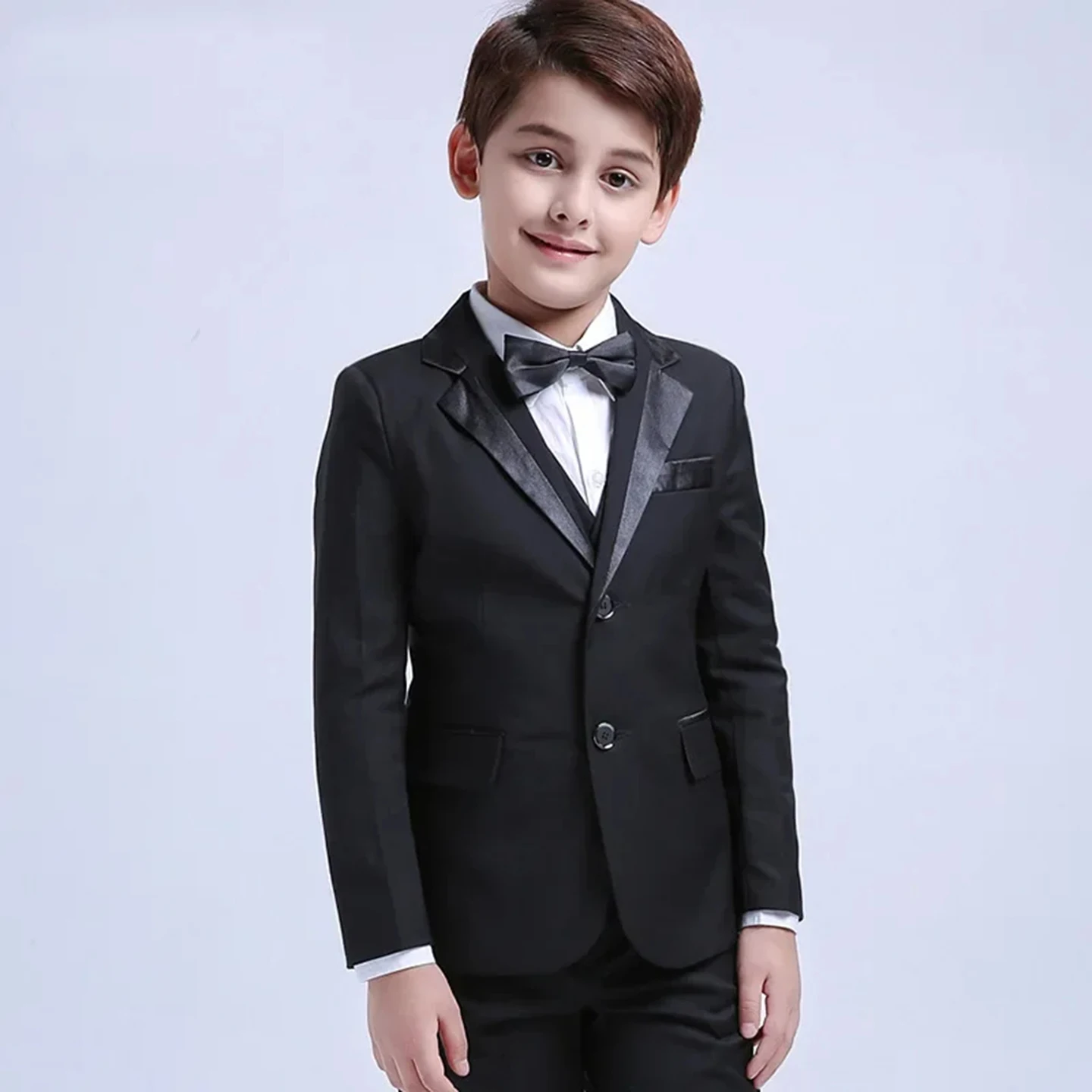 Sophisticated Black Boys 2-Piece Formal Suit Set Peak Lapel and Long Sleeves Suit Set  Classic Gentleman Boys Formal Wear Suit