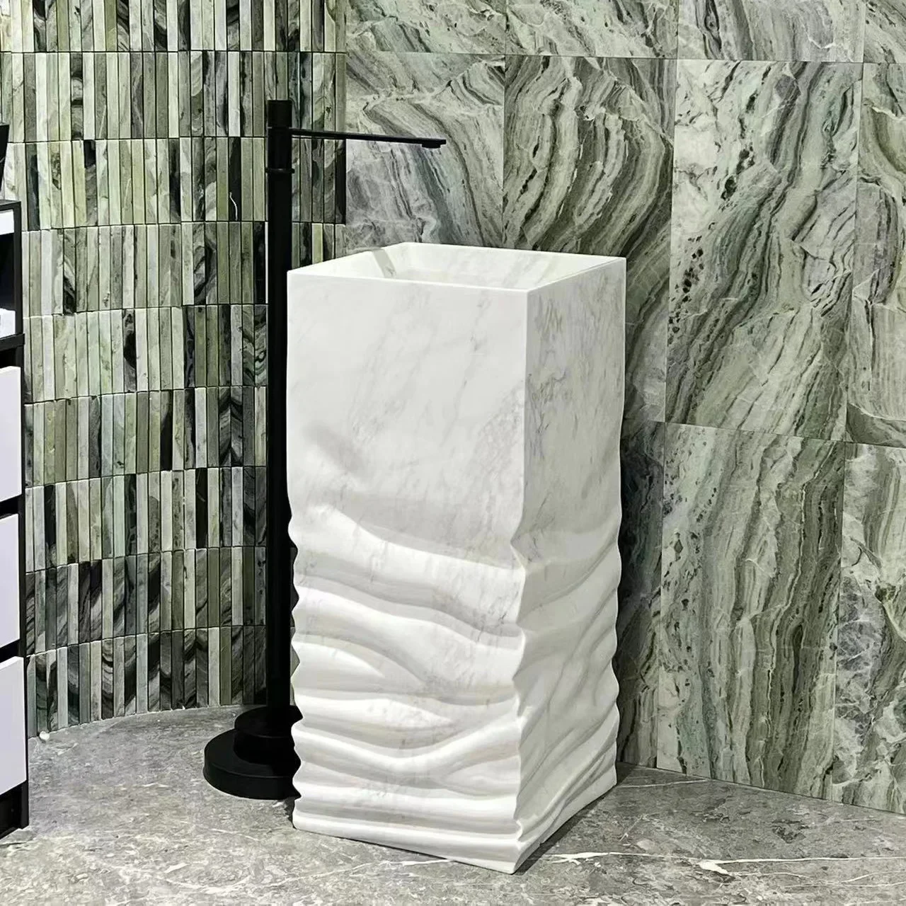 Marble wrinkled waves integrated, column basin, wash face basin