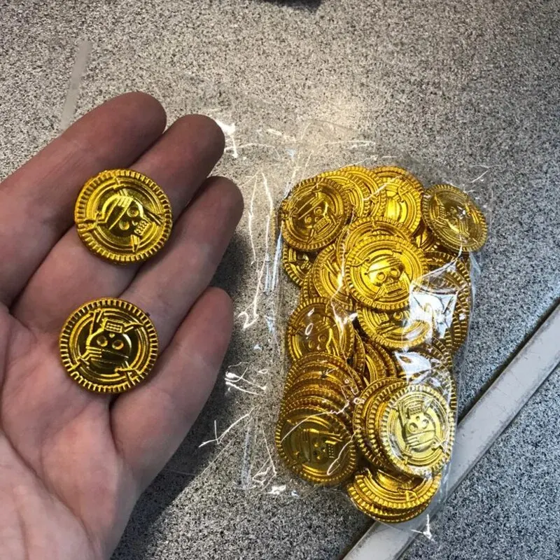 50pcs Pirates Gold Coins Plastic Fake Coins Props Kids Birthday Party Decoration Gift Game Treasure Halloween Funny Playing Toy