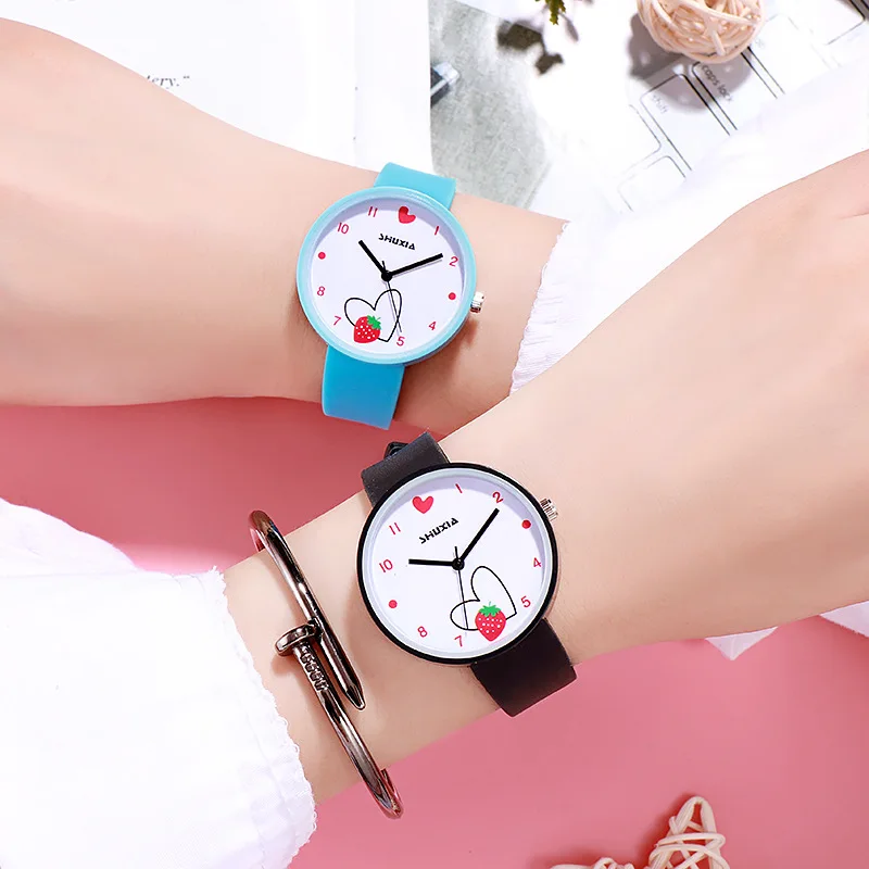 

Korean Simple Children's Watch Girls Cute Little Strawberry Cartoon Pink Blue Quartz Wrist Watches Casual Silicone School Clock