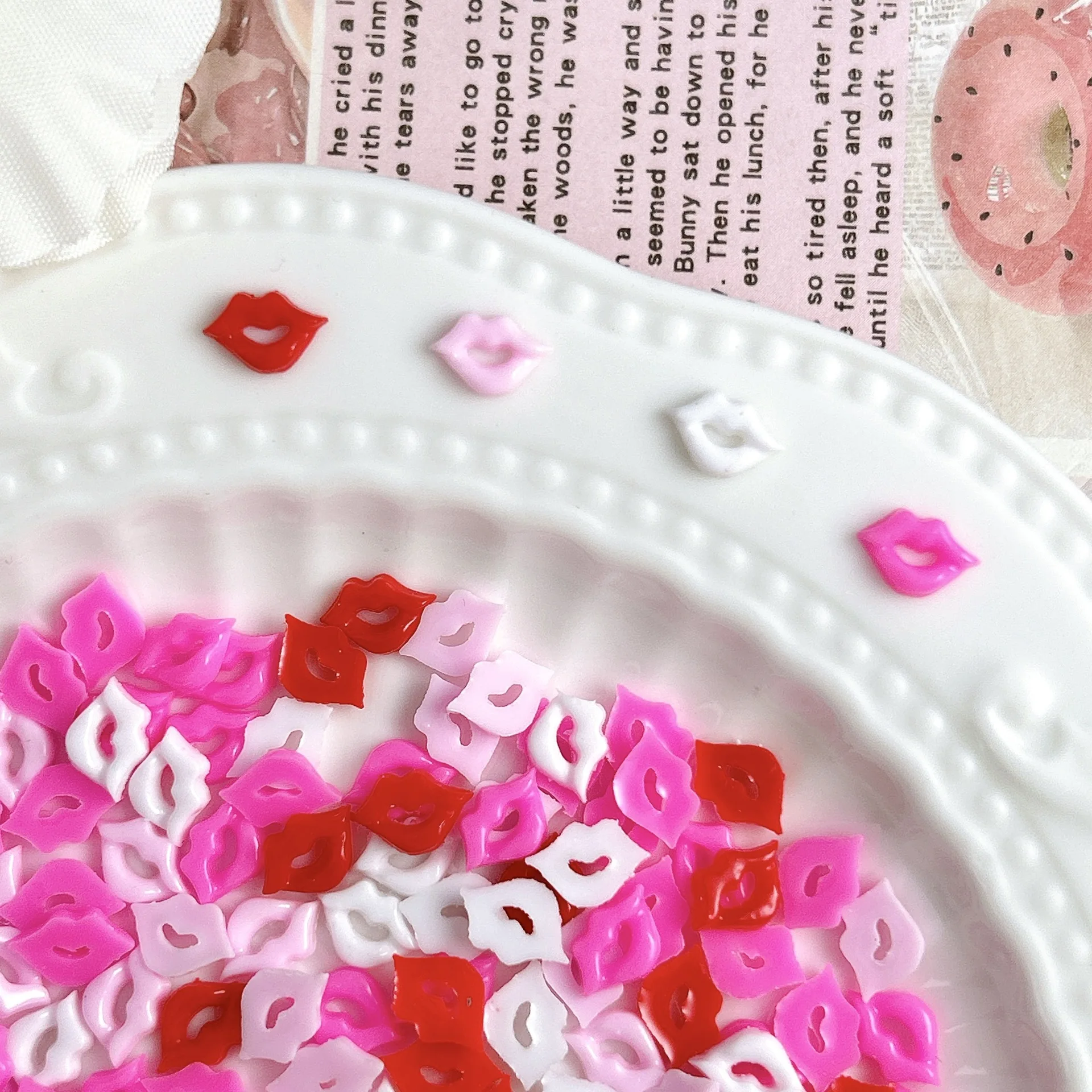 Sexy Lips Nail Art Accessories Multi Colors Lipstick Marks Nail Charms Wearable Nails 3D Decorations Supplies DIY Manicure Parts