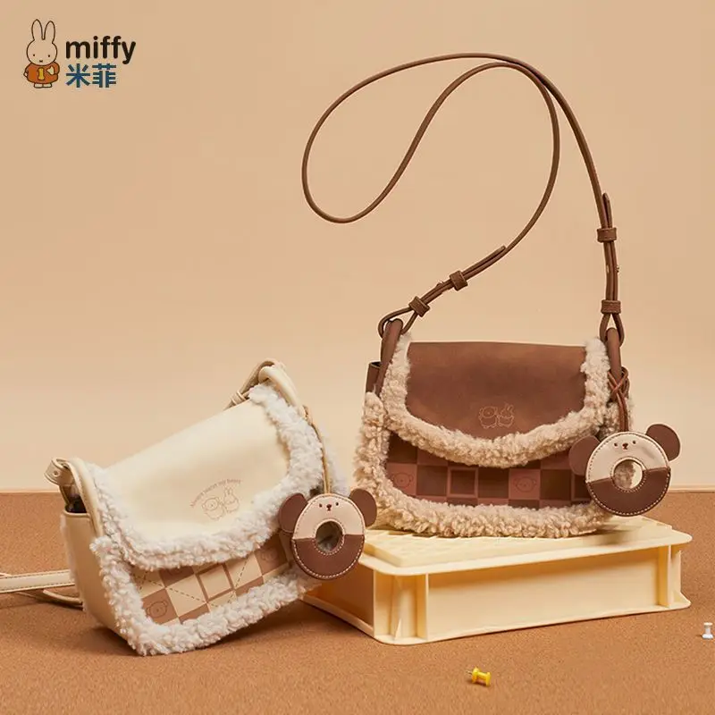 

2026 Miffy Crossbody Bag Kawaii Girls Retro Fashion Autumn/Winter Shoulder Bag Large Capacity Cartoon Trendy Commuter Bag