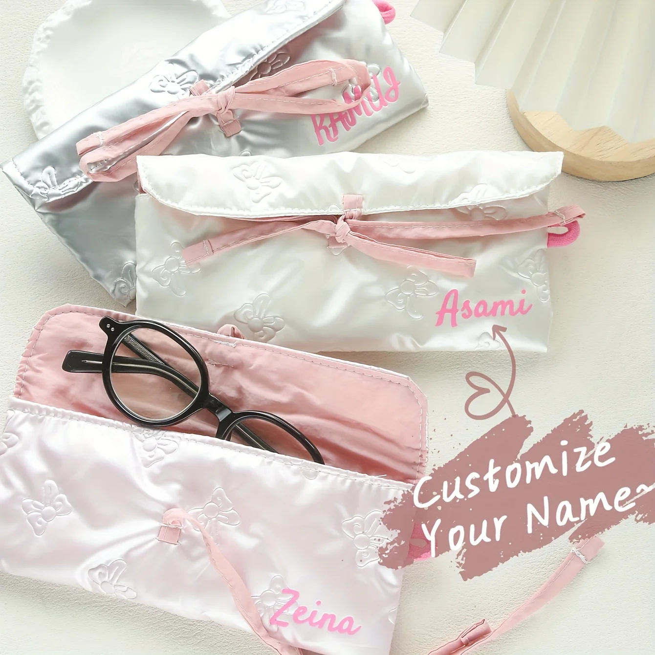 

Customized Name Fabric Glasses Bag Personalized Pink Letter Bow Jewelry Bag Customized Cute Strap Storage Bag Travel Accessories