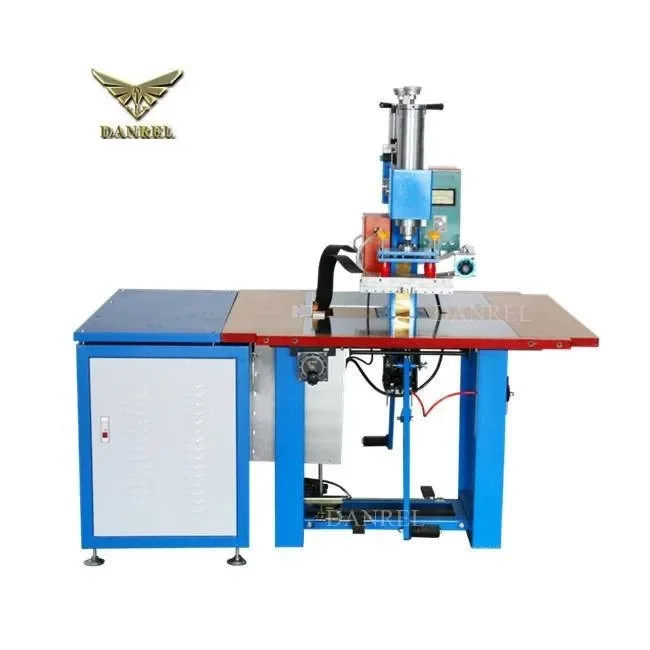 China High Quality Foot Pedal Operation 5KW Hot Press PVC Logo High Frequency Welding Machine